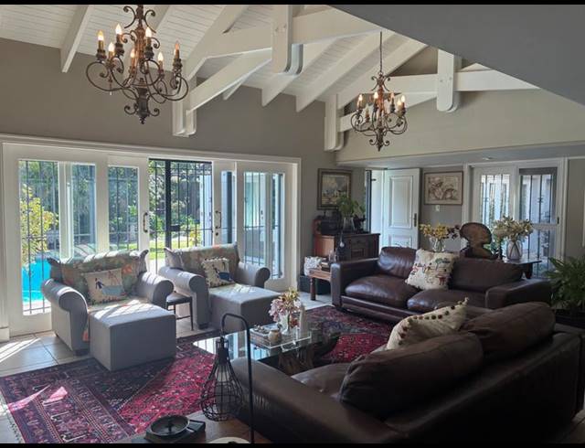7 BEDROOM HOUSE FOR SALE IN WATERKLOOF